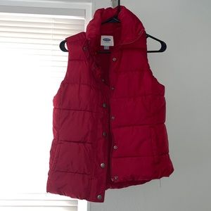 Old Navy unisex red puff vest, size small.